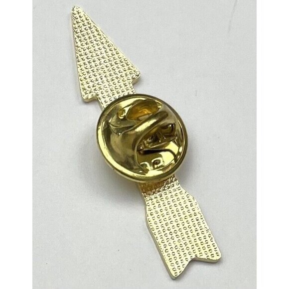 VTG 1.5" Red Goldtone NAA JOAD USA Archery Camp Program Club Arrow Pin PINBACK - Picture 2 of 2